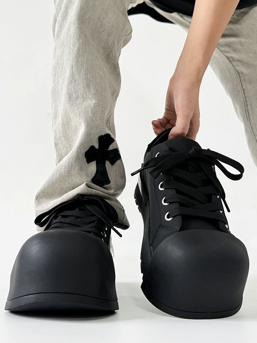 Trendy Black Knight Mickey Sneakers for Men, High Street Shell Toe Shoes, 90s Inspired Couple Fat Bread Sneakers Trendy Black Knight Mickey Sneakers for Men, High Street Shell Toe Shoes, 90s Inspired Couple Fat Bread Sneakers