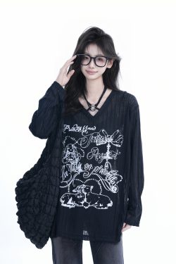 Trendy Black Long Sleeve Graffiti Neck-Covering Sunscreen Shirt for Women - Sweet Cool Spicy Girl Style