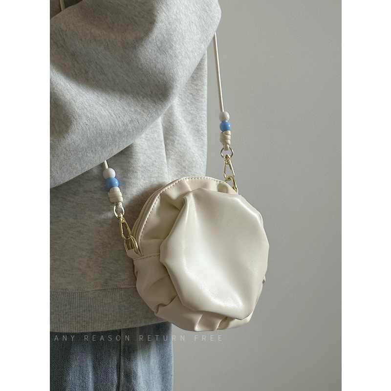 Trendy Cloud-Shaped PU Crossbody Bag for Women, Cute Wrinkled Round Shoulder Bag with Chain Detail, 2024 Fashion Accessory Trendy Cloud-Shaped PU Crossbody Bag for Women, Cute Wrinkled Round Shoulder Bag with Chain Detail, 2024 Fashion Accessory