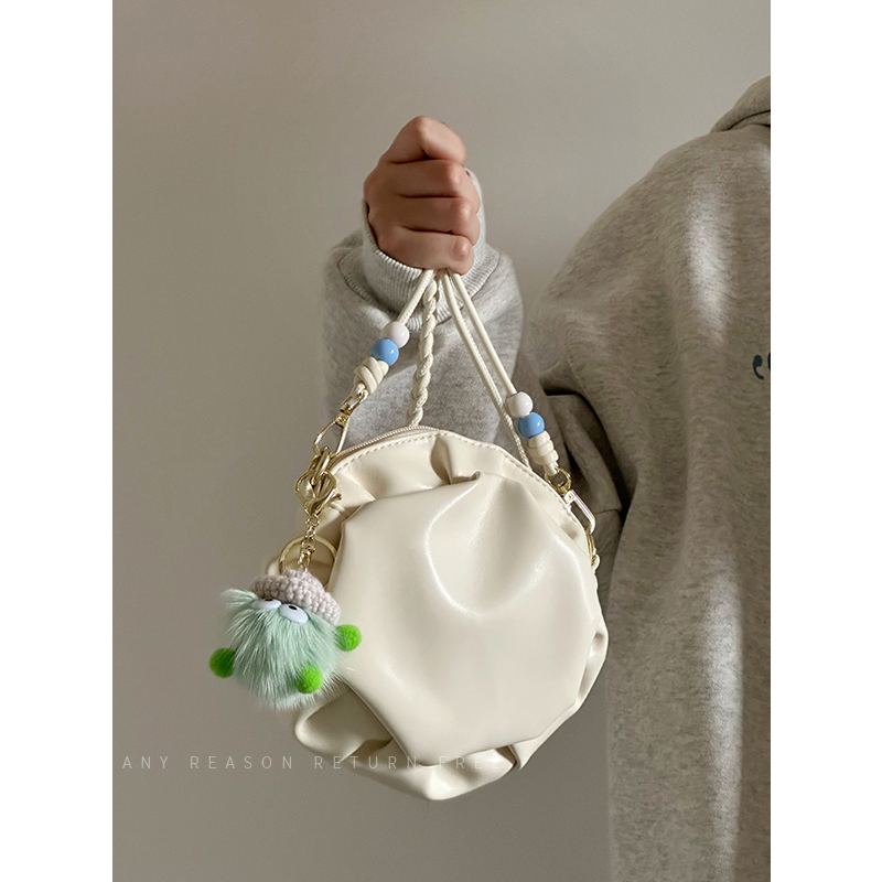 Trendy Cloud-Shaped PU Crossbody Bag for Women, Cute Wrinkled Round Shoulder Bag with Chain Detail, 2024 Fashion Accessory Trendy Cloud-Shaped PU Crossbody Bag for Women, Cute Wrinkled Round Shoulder Bag with Chain Detail, 2024 Fashion Accessory