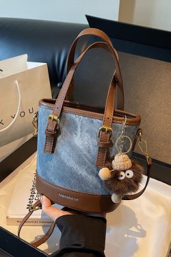 Trendy Color-Blocking Shoulder Crossbody Bucket Bag - Versatile Spliced Design for Women 2025