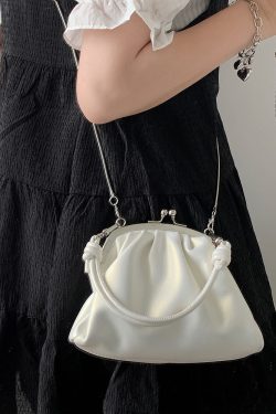 Trendy Girls' Pleated Clip Bag - Niche High-End Chain Handheld & Crossbody Bag - Fashionable Small Bag for 2023