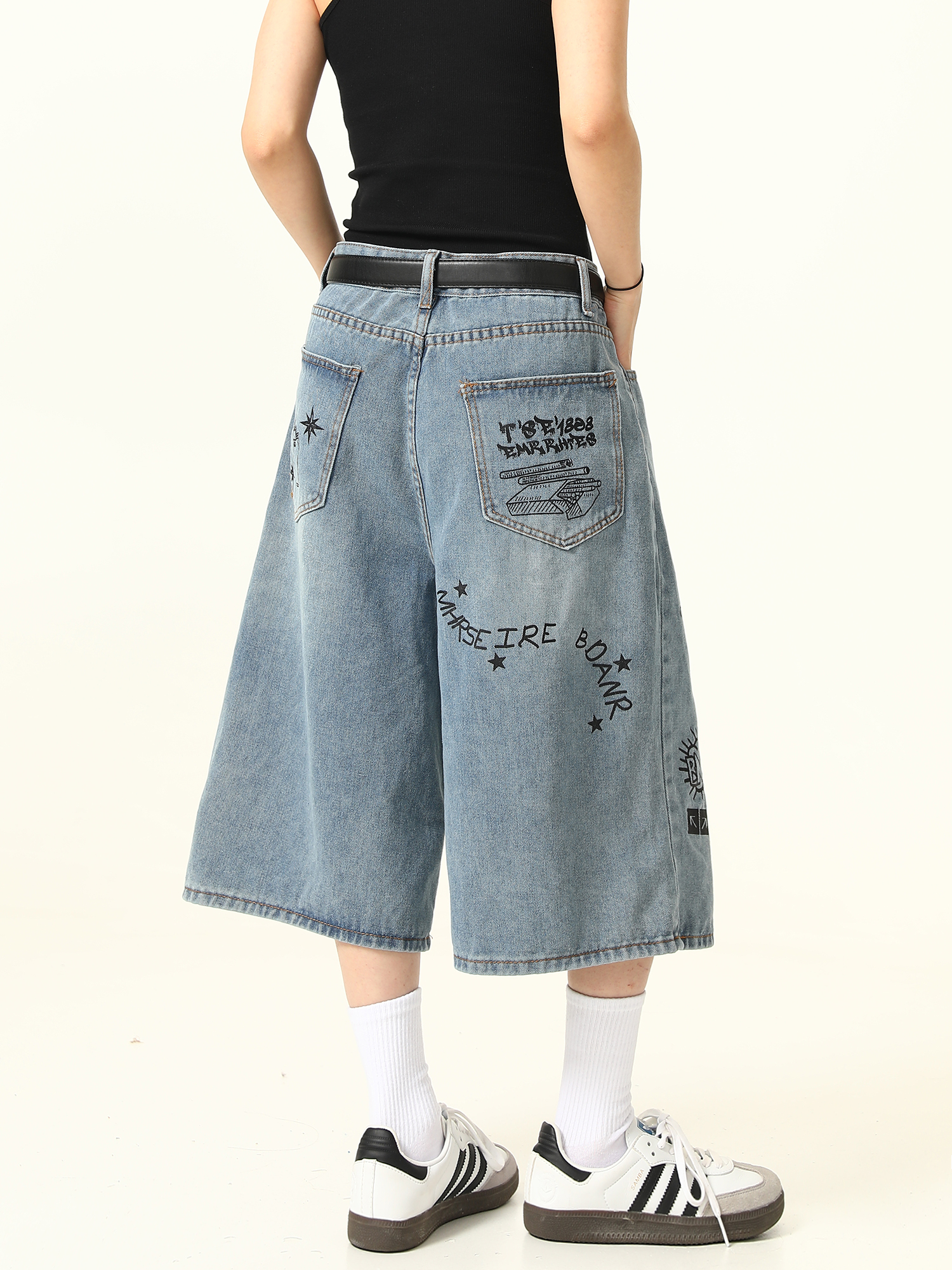 Trendy Graffiti Letter Denim Shorts for Men and Women - Loose Fit, American Retro Style, Streetwear Inspired, Casual Summer Pants Trendy Graffiti Letter Denim Shorts for Men and Women - Loose Fit, American Retro Style, Streetwear Inspired, Casual Summer Pants