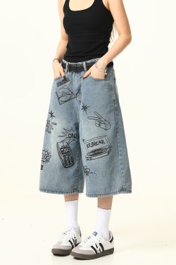 Trendy Graffiti Letter Denim Shorts for Men and Women - Loose Fit, American Retro Style, Streetwear Inspired, Casual Summer Pants