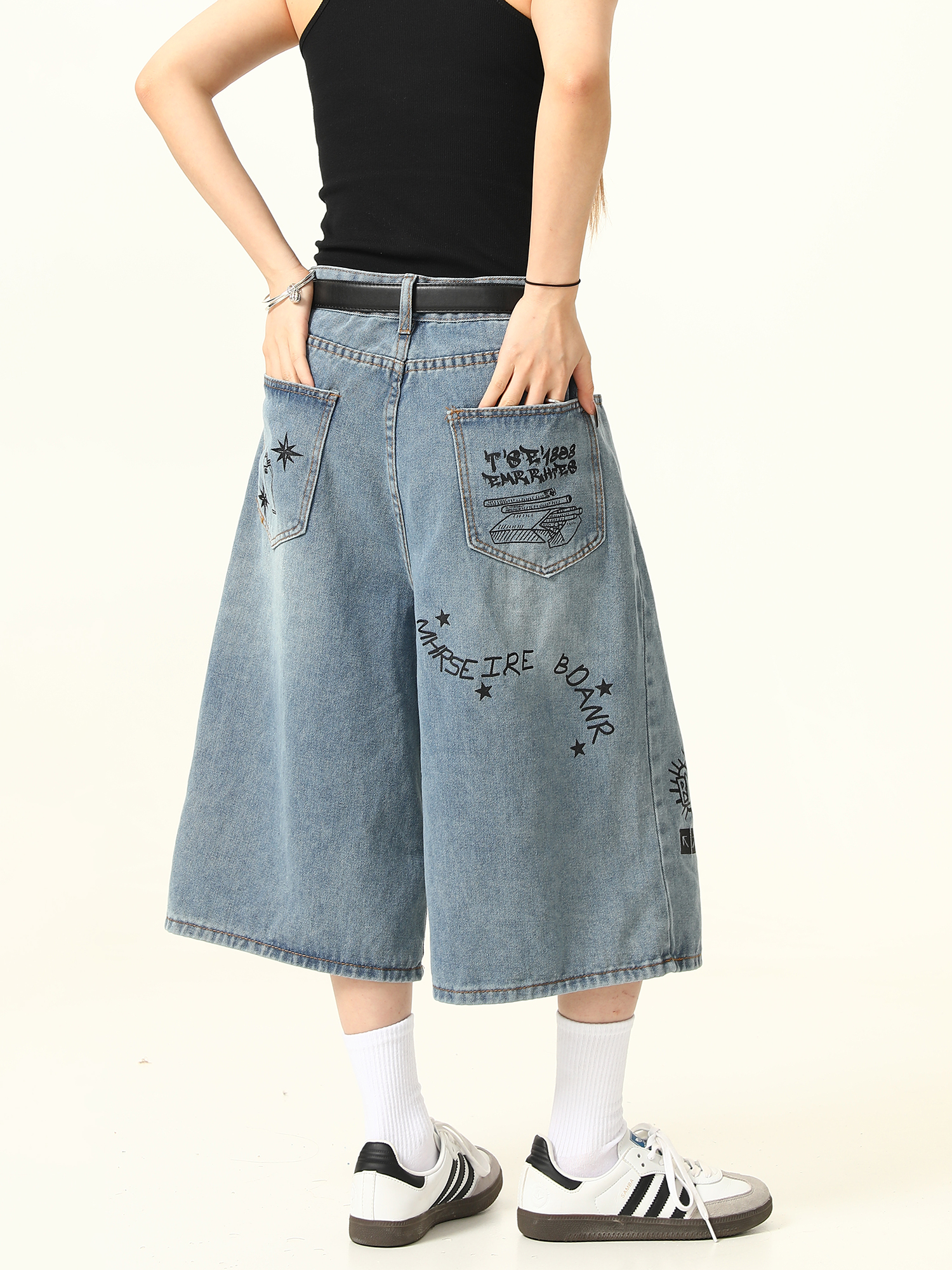 Trendy Graffiti Letter Denim Shorts for Men and Women - Loose Fit, American Retro Style, Streetwear Inspired, Casual Summer Pants Trendy Graffiti Letter Denim Shorts for Men and Women - Loose Fit, American Retro Style, Streetwear Inspired, Casual Summer Pants