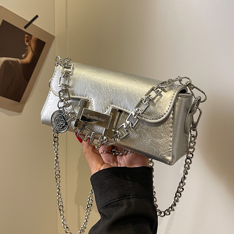 Trendy High-End Chain Small Square Shoulder Crossbody Bag for Women - 2025 Fashion Design, Chic Mini Bag Trendy High-End Chain Small Square Shoulder Crossbody Bag for Women - 2025 Fashion Design, Chic Mini Bag