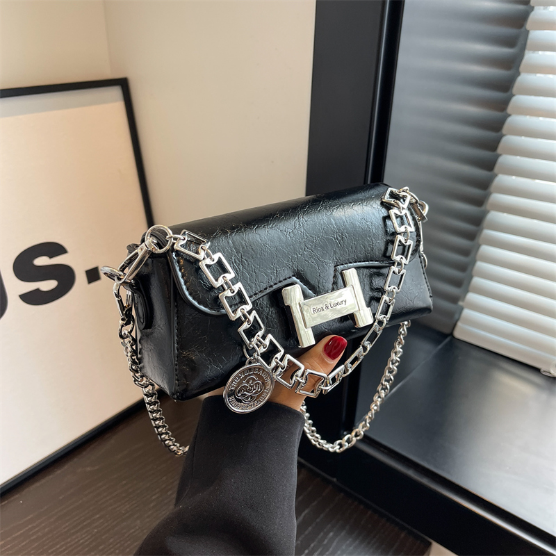 Trendy High-End Chain Small Square Shoulder Crossbody Bag for Women - 2025 Fashion Design, Chic Mini Bag Trendy High-End Chain Small Square Shoulder Crossbody Bag for Women - 2025 Fashion Design, Chic Mini Bag
