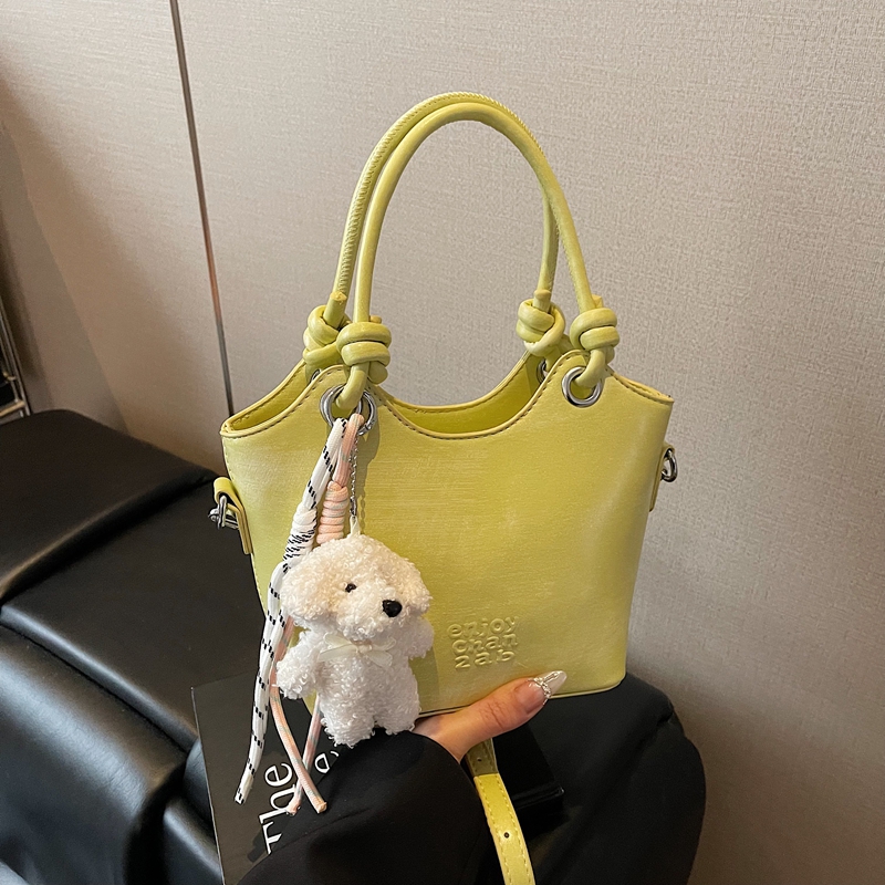 Trendy High-End Small Shoulder Crossbody Bag for Women, 2025 Niche Design Letter Print Vegetable Basket Style Trendy High-End Small Shoulder Crossbody Bag for Women, 2025 Niche Design Letter Print Vegetable Basket Style