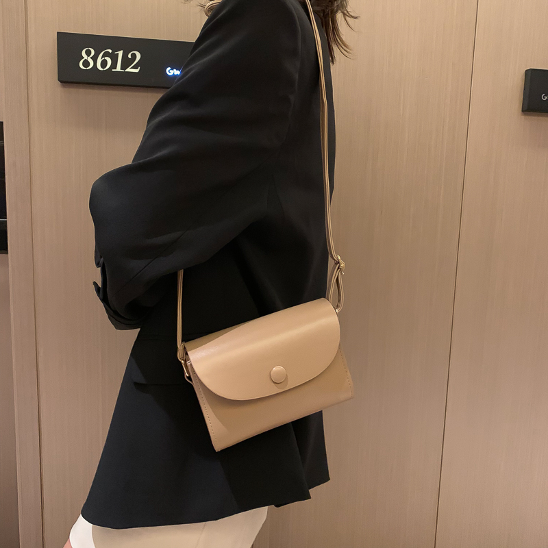 Trendy Korean Mini Shoulder Crossbody Bag for Women, Retro Phone Bag, Versatile Spring/Summer Design, New Model 2025 Trendy Korean Mini Shoulder Crossbody Bag for Women, Retro Phone Bag, Versatile Spring/Summer Design, New Model 2025