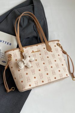 Trendy Large Capacity Tote Bag for Women, Versatile Shoulder Bag for College Classes, 2025 New Style, Chic and Functional