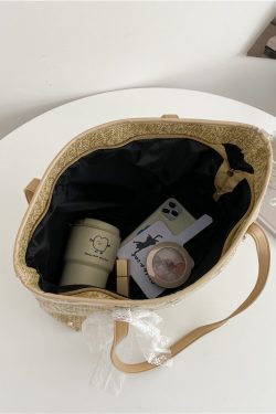 Trendy Large Capacity Women's Straw Beach Bag - Versatile Summer 2025 Shoulder Bag for Fashionable Outings