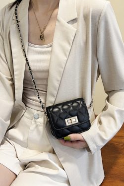 Trendy Mini Chain Crossbody Bag for Women - Versatile Small Square Shoulder Bag for Summer 2025 Fashion