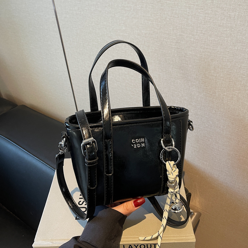 Trendy Mini Handbag for Women - Casual Tote Bucket Bag, Vegetable Basket Design, 2025 Fashion Crossbody Shoulder Bag Trendy Mini Handbag for Women - Casual Tote Bucket Bag, Vegetable Basket Design, 2025 Fashion Crossbody Shoulder Bag