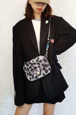 Trendy Mini Plush Leopard Print Crossbody Bag for Women - Cute Pink Phone Bag for Autumn/Winter 2024 Fashion