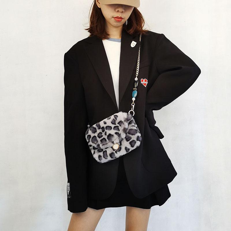 Trendy Mini Plush Leopard Print Crossbody Bag for Women - Cute Pink Phone Bag for Autumn/Winter 2024 Fashion Trendy Mini Plush Leopard Print Crossbody Bag for Women - Cute Pink Phone Bag for Autumn/Winter 2024 Fashion