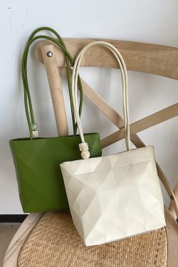 Trendy Minimalist Beaded Tote Bag for Women - Versatile Shoulder and Underarm Bag for Autumn/Winter 2023