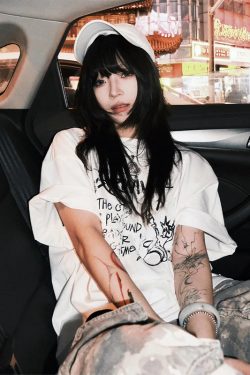 Trendy Oversized White T-Shirt for Women - Summer Graffiti Print Half Sleeve American Style Heavyweight Top