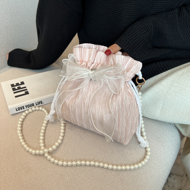 Trendy Pearl Bucket Bag for Women, Summer 2025 Fairy Crossbody Bag, Textured Versatile Niche Style Trendy Pearl Bucket Bag for Women, Summer 2025 Fairy Crossbody Bag, Textured Versatile Niche Style