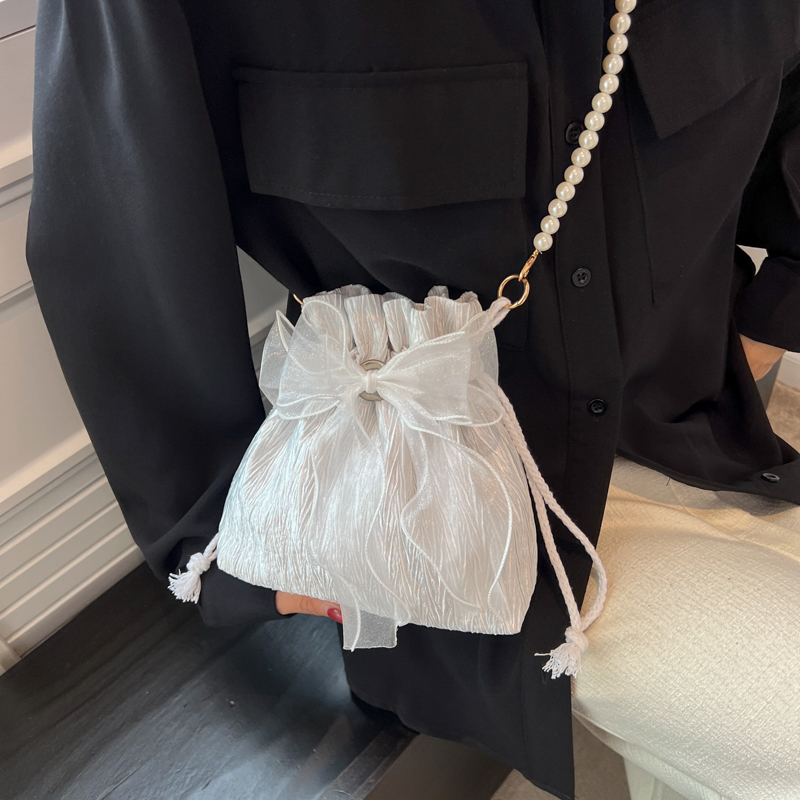 Trendy Pearl Bucket Bag for Women, Summer 2025 Fairy Crossbody Bag, Textured Versatile Niche Style Trendy Pearl Bucket Bag for Women, Summer 2025 Fairy Crossbody Bag, Textured Versatile Niche Style