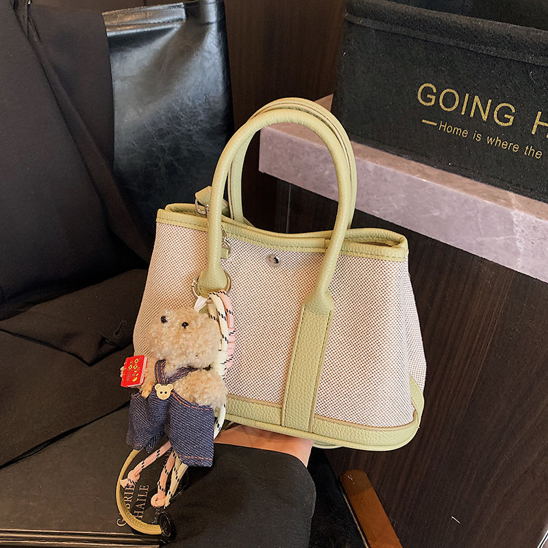 Trendy Portable Bucket Bag 2025 - Casual Women's Versatile Shoulder Crossbody Bag for Stylish Mother-Daughter Looks Trendy Portable Bucket Bag 2025 - Casual Women's Versatile Shoulder Crossbody Bag for Stylish Mother-Daughter Looks