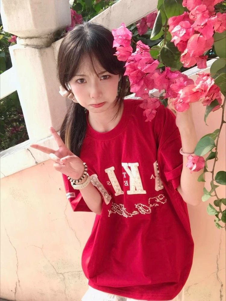 Trendy Red Short-Sleeve T-Shirt for Women with Beaded Letter Embroidery, Summer Fashion Top, American Style, Unique Design Trendy Red Short-Sleeve T-Shirt for Women with Beaded Letter Embroidery, Summer Fashion Top, American Style, Unique Design