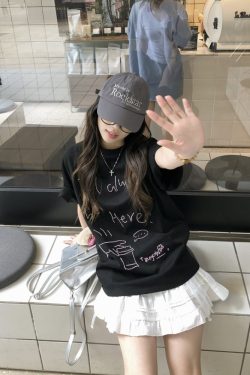 Trendy Relaxed Fit Beaded Letter Short Sleeve T-Shirt for Men and Women - Summer High-End Couple Style