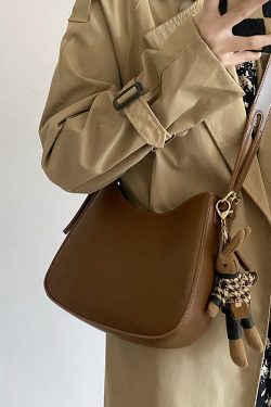 Trendy Retro Crescent Crossbody Bag for Women - 2024 French Niche Underarm Style