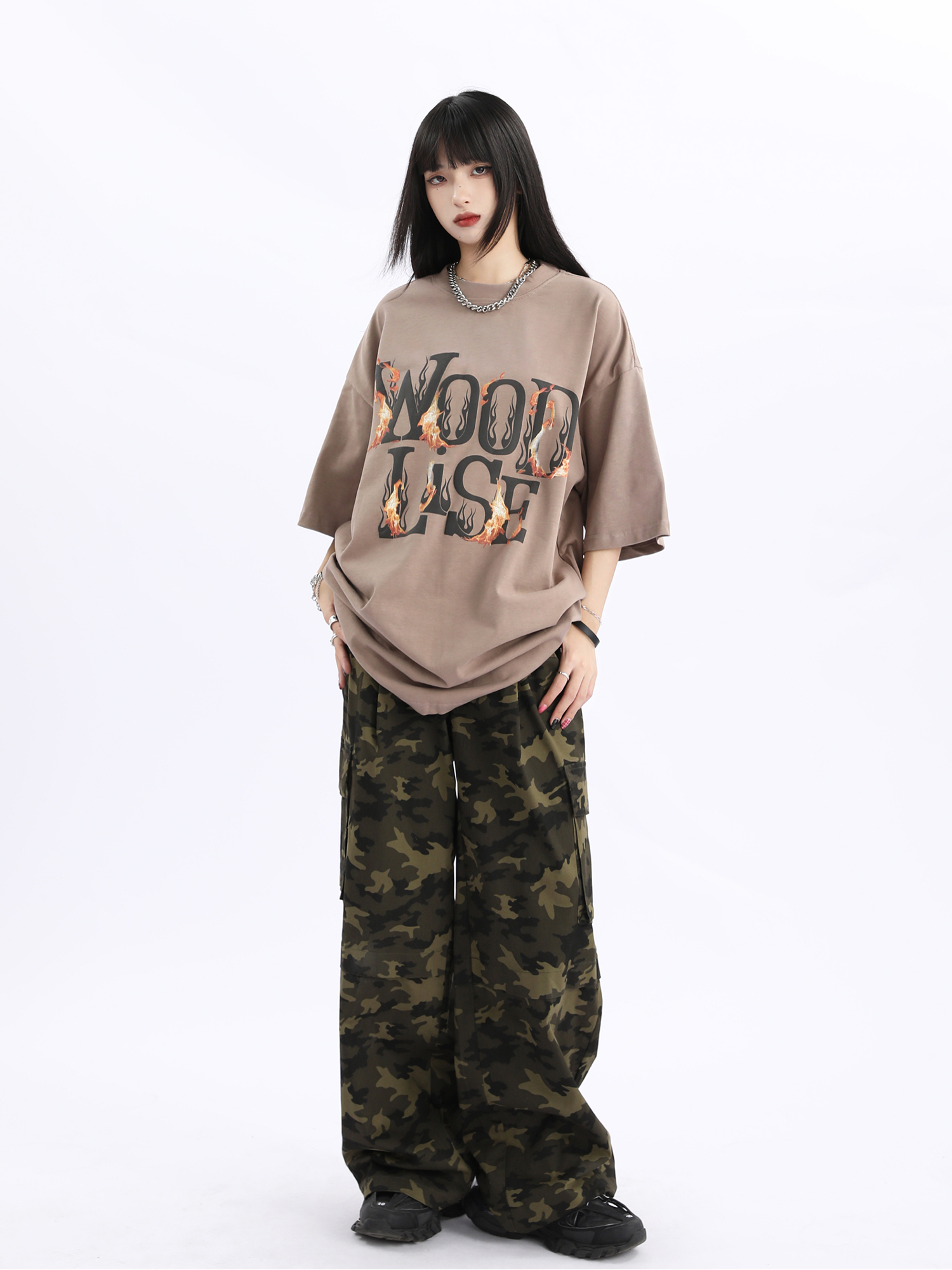 Trendy Retro Half Sleeve T-Shirt for Men and Women - Loose Fit American Style - Summer 2025 High Street Fashion Trendy Retro Half Sleeve T-Shirt for Men and Women - Loose Fit American Style - Summer 2025 High Street Fashion