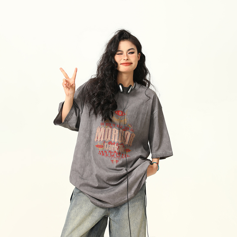 Trendy Retro High Street Printed Short-Sleeve T-Shirt for Men and Women, Vintage Wash Style, 90s Inspired Fashion Trendy Retro High Street Printed Short-Sleeve T-Shirt for Men and Women, Vintage Wash Style, 90s Inspired Fashion