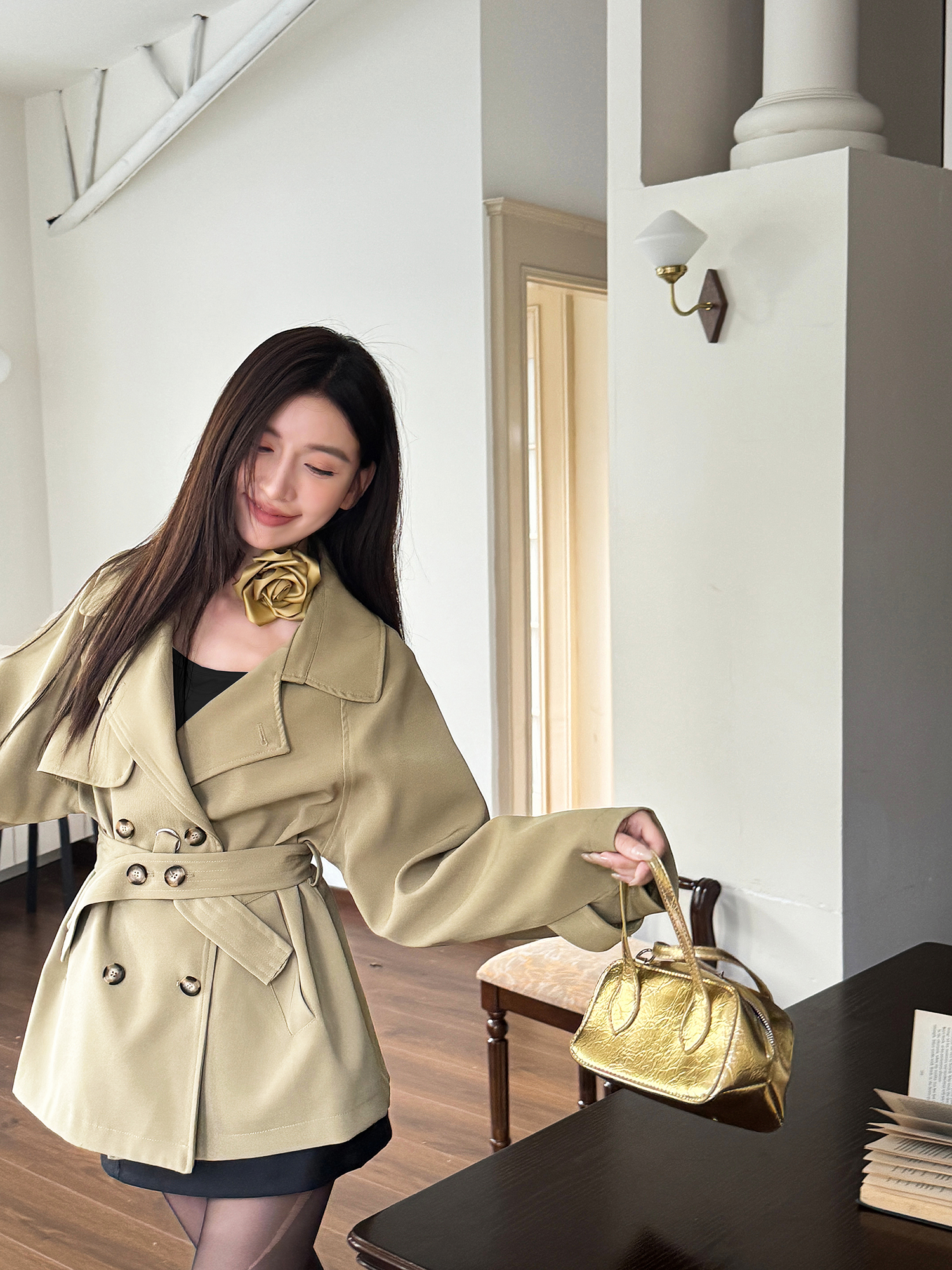 Trendy Short-Waisted Windbreaker Coat for Women with Collar, Long Sleeves, and Waist Tie - Casual Cardigan Style Trendy Short-Waisted Windbreaker Coat for Women with Collar, Long Sleeves, and Waist Tie - Casual Cardigan Style