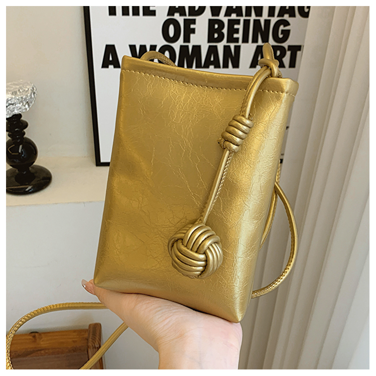 Trendy Silver Mini Handbag for Women - 2025 Summer Versatile Chain Shoulder Crossbody Phone Bag Trendy Silver Mini Handbag for Women - 2025 Summer Versatile Chain Shoulder Crossbody Phone Bag