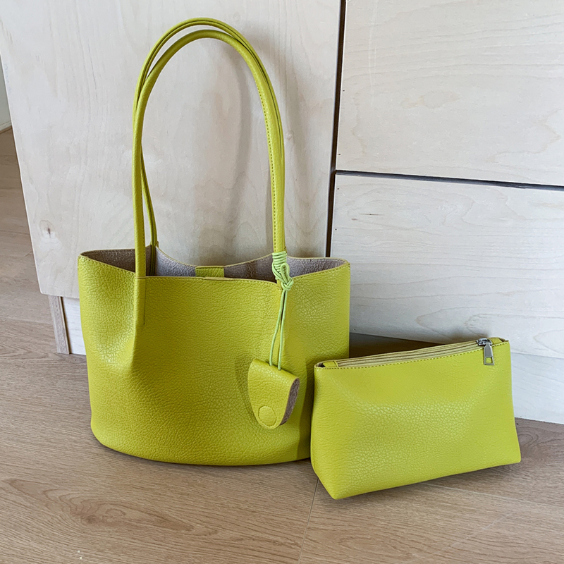 Trendy Soft Leather Tote Bag for Women - Large Capacity Single Shoulder Underarm Bag, Casual Style for Classes and Commuting 2025 Trendy Soft Leather Tote Bag for Women - Large Capacity Single Shoulder Underarm Bag, Casual Style for Classes and Commuting 2025