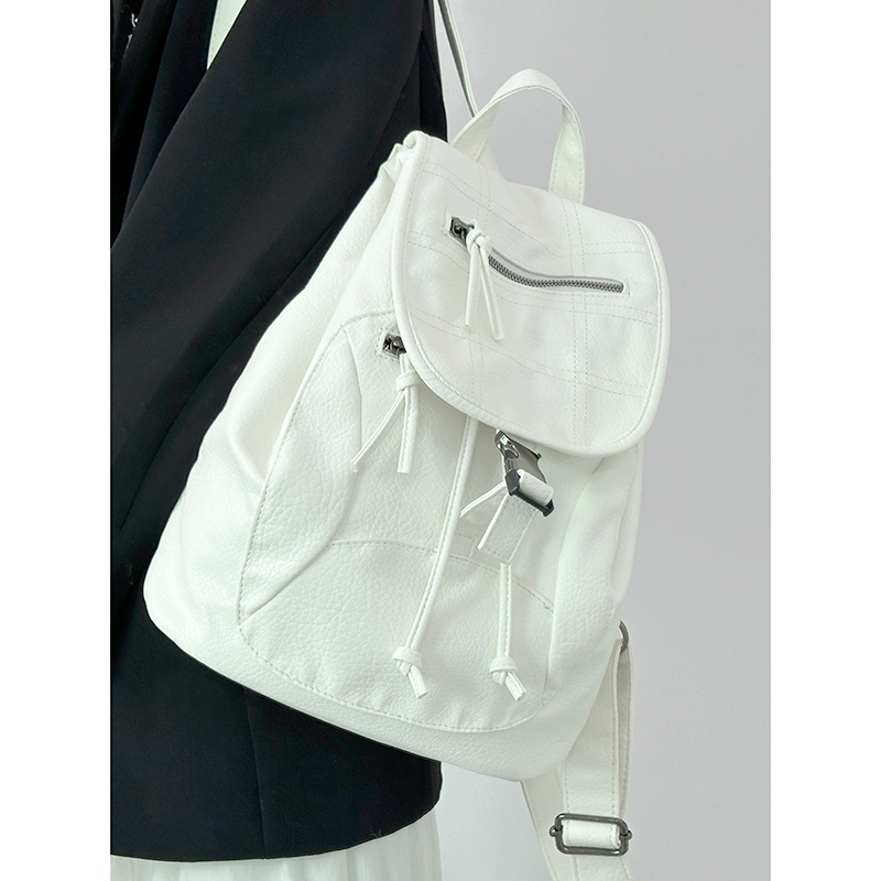 Trendy Soft Leather Travel Backpack for Women - Versatile American-Style High-End Niche Bag for 2024 Trendy Soft Leather Travel Backpack for Women - Versatile American-Style High-End Niche Bag for 2024