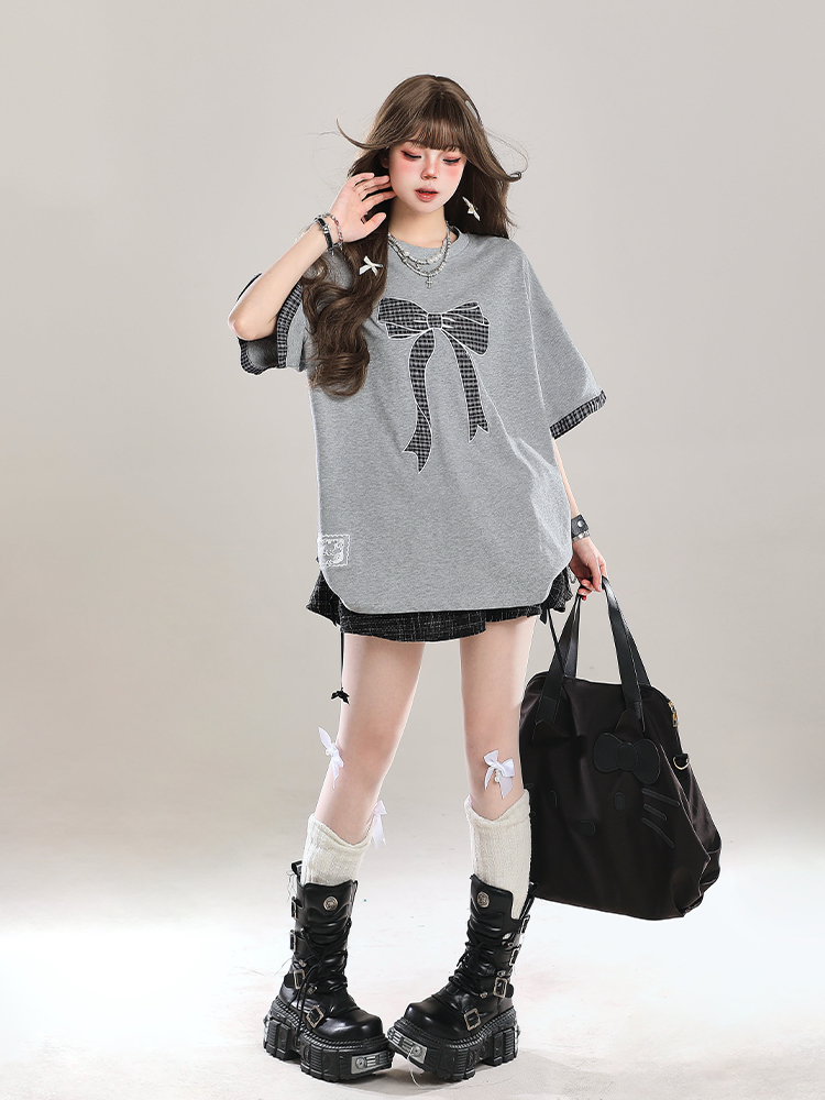 Trendy Summer 2025 Women's Short Sleeve T-Shirt with Butterfly Knot Embroidery, Loose Casual Fit, Cool Style Trendy Summer 2025 Women's Short Sleeve T-Shirt with Butterfly Knot Embroidery, Loose Casual Fit, Cool Style