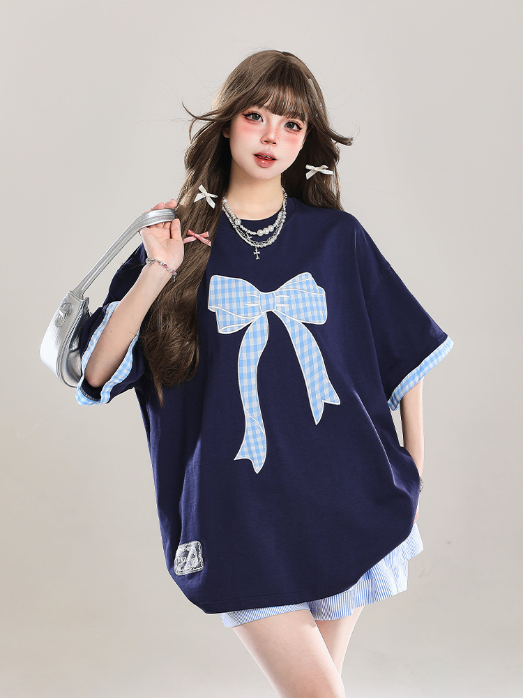 Trendy Summer 2025 Women's Short Sleeve T-Shirt with Butterfly Knot Embroidery, Loose Casual Fit, Cool Style Trendy Summer 2025 Women's Short Sleeve T-Shirt with Butterfly Knot Embroidery, Loose Casual Fit, Cool Style