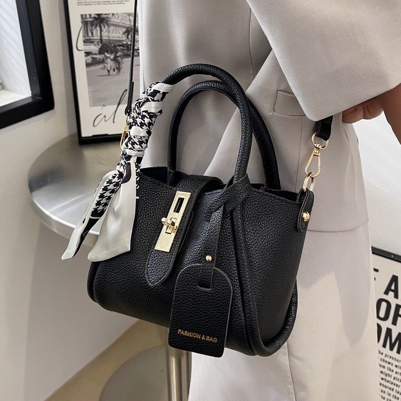 Trendy Women's 2025 Spring & Summer Crossbody Bucket Tote Bag - High-Quality Texture, Fashionable Handheld Design Trendy Women's 2025 Spring & Summer Crossbody Bucket Tote Bag - High-Quality Texture, Fashionable Handheld Design