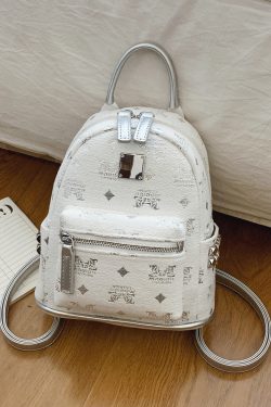 Trendy Women's Backpack 2025 - Versatile Hiking Bag for College Students, Stylish Commuting Pack, Fashionable Daily Use