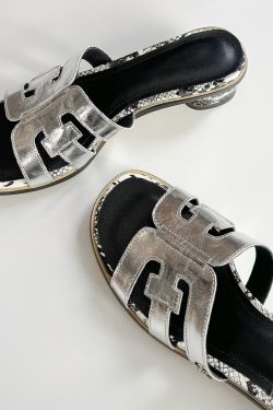 Trendy Women's Cowhide Sandals - Simple Korean Style Flat Beach Slippers for Summer Fashion