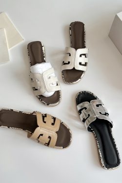 Trendy Women's Cowhide Sandals - Simple Korean Style Flat Beach Slippers for Summer Fashion