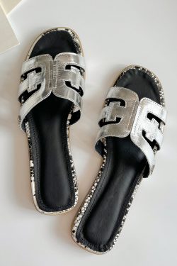 Trendy Women's Cowhide Sandals - Simple Korean Style Flat Beach Slippers for Summer Fashion