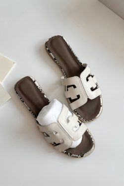 Trendy Women's Cowhide Sandals - Simple Korean Style Flat Beach Slippers for Summer Fashion