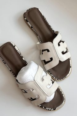 Trendy Women's Cowhide Sandals - Simple Korean Style Flat Beach Slippers for Summer Fashion