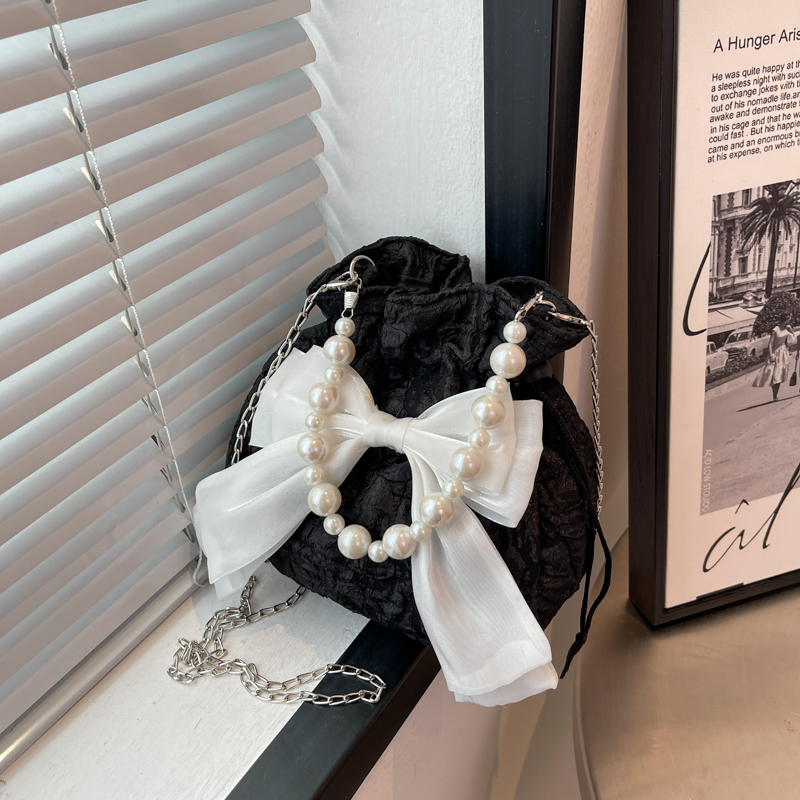 Trendy Women's Crossbody Bag 2025 - Fashionable Summer Bow Pearl Handbag - Versatile Cute Design for Every Occasion Trendy Women's Crossbody Bag 2025 - Fashionable Summer Bow Pearl Handbag - Versatile Cute Design for Every Occasion