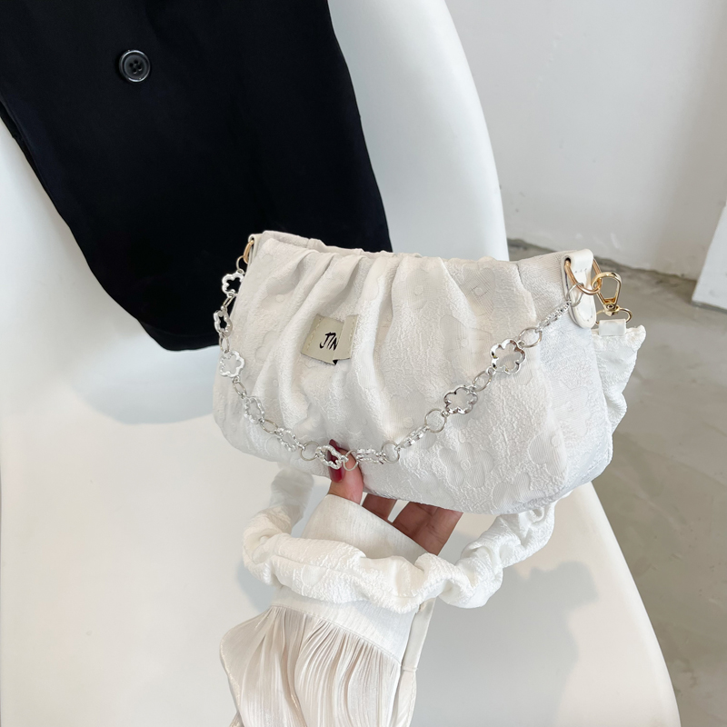Trendy Women's Crossbody Handbag 2025 - Summer Chain Pleated Shoulder Underarm Bag Trendy Women's Crossbody Handbag 2025 - Summer Chain Pleated Shoulder Underarm Bag