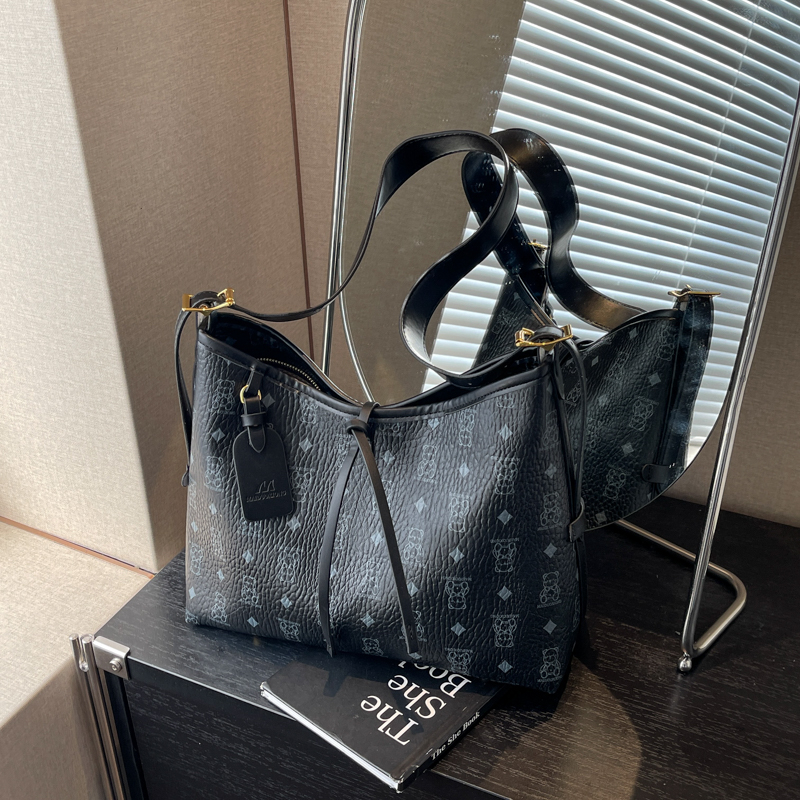 Trendy Women's Large Capacity Crossbody Tote Bag - Versatile Casual Shoulder Bag for Classes, 2025 Fashion Must-Have Trendy Women's Large Capacity Crossbody Tote Bag - Versatile Casual Shoulder Bag for Classes, 2025 Fashion Must-Have