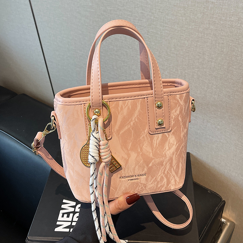 Trendy Women's Mini Bucket Handbag - Versatile 2025 Casual Crossbody Bag for Stylish Everyday Use Trendy Women's Mini Bucket Handbag - Versatile 2025 Casual Crossbody Bag for Stylish Everyday Use