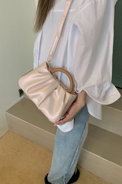 Trendy Women's Pearlescent Cloud Design Handbag with Wooden Handle, Small Crossbody Shoulder Bag for 2023 Fashion