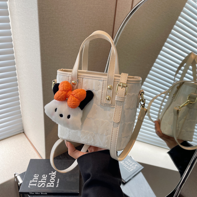 Trendy Women's Plaid Bucket Tote Bag 2025 - Stylish Versatile Crossbody & Shoulder Bag for Everyday Fashion Trendy Women's Plaid Bucket Tote Bag 2025 - Stylish Versatile Crossbody & Shoulder Bag for Everyday Fashion