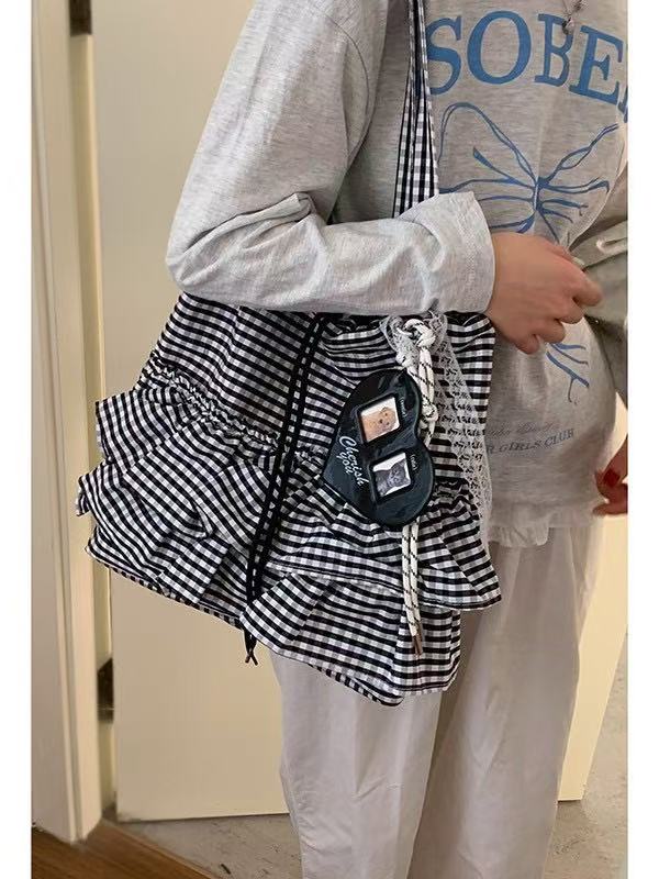 Trendy Women's Plaid Canvas Tote Bag, Cute College Style, 2025 Fashion, Korean Large Capacity Lace Detail Bag Trendy Women's Plaid Canvas Tote Bag, Cute College Style, 2025 Fashion, Korean Large Capacity Lace Detail Bag