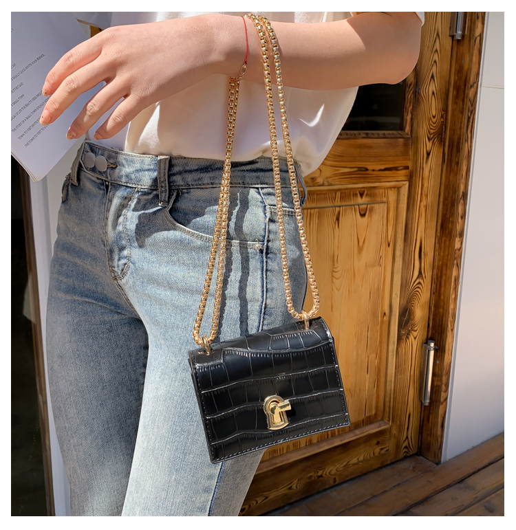 Trendy Women's Small Chain Bag 2025 - Korean Style Versatile Shoulder Crossbody Bag for Internet Celebrity Fashion Trendy Women's Small Chain Bag 2025 - Korean Style Versatile Shoulder Crossbody Bag for Internet Celebrity Fashion